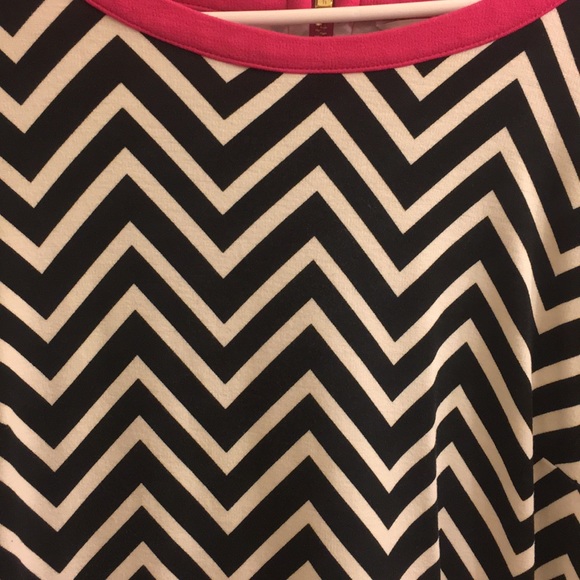 Crown & Ivy dress - Picture 2 of 2